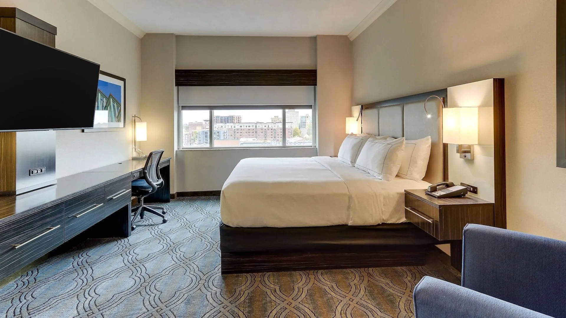 Doubletree By Hilton St. Louis Forest Park Hotel