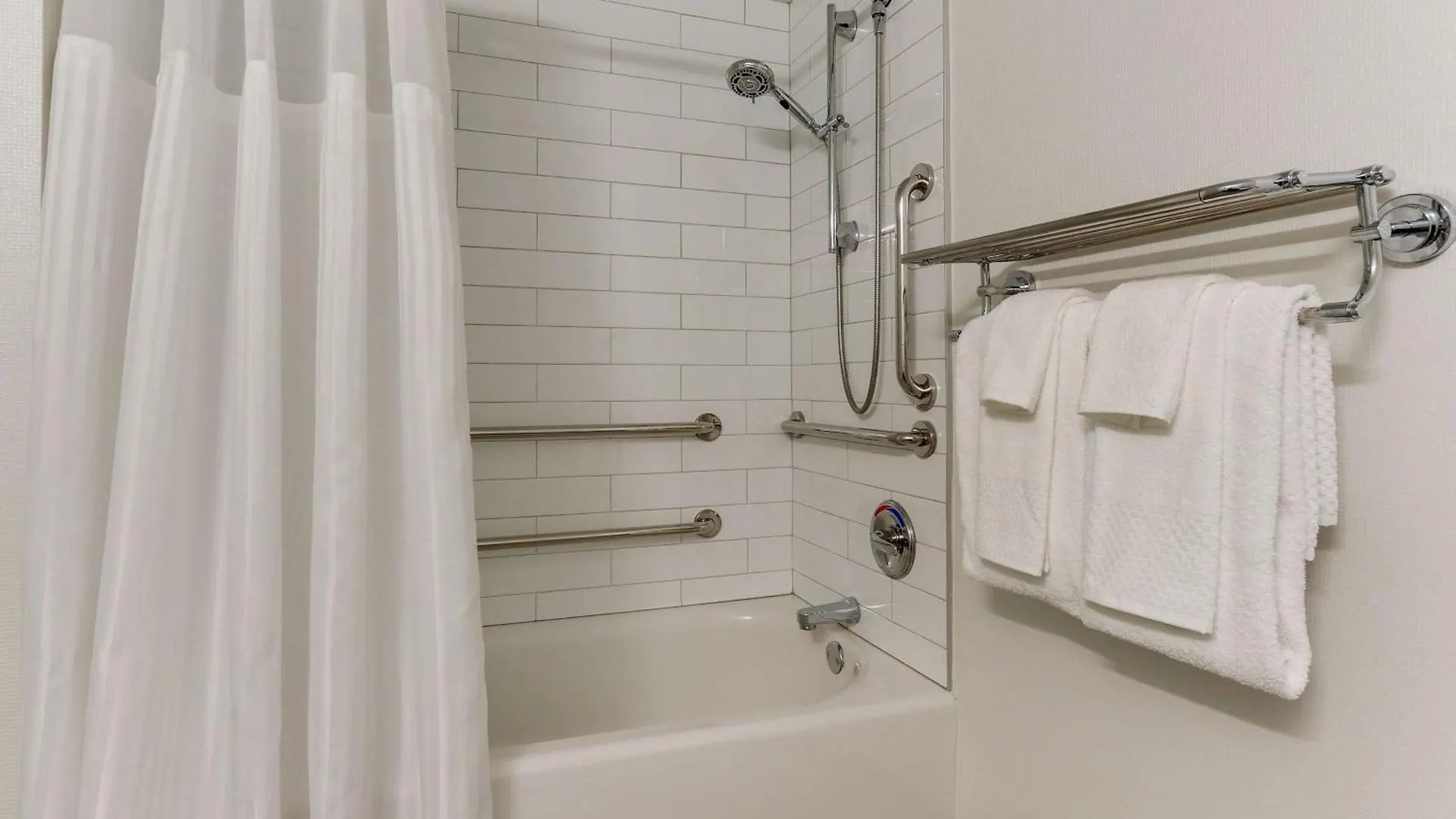 Doubletree By Hilton St. Louis Forest Park Saint Louis