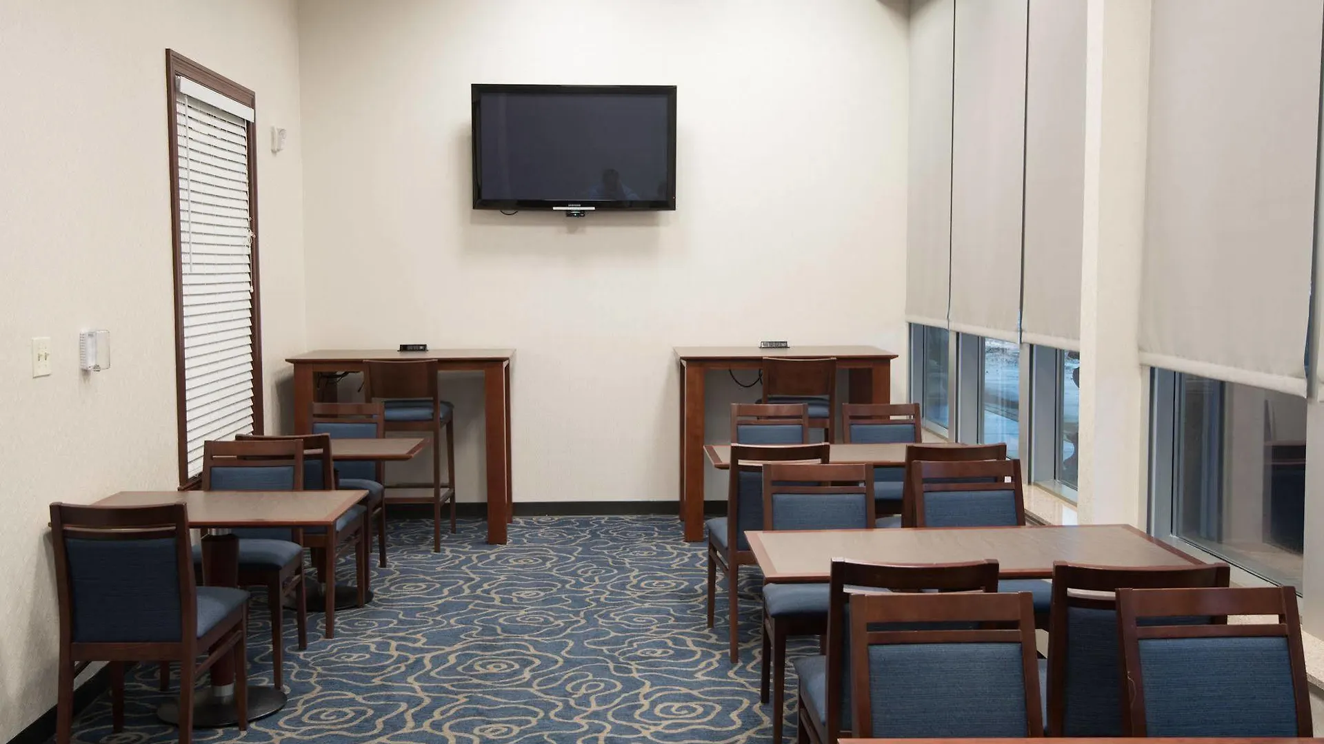 Doubletree By Hilton St. Louis Forest Park 4*, Saint Louis