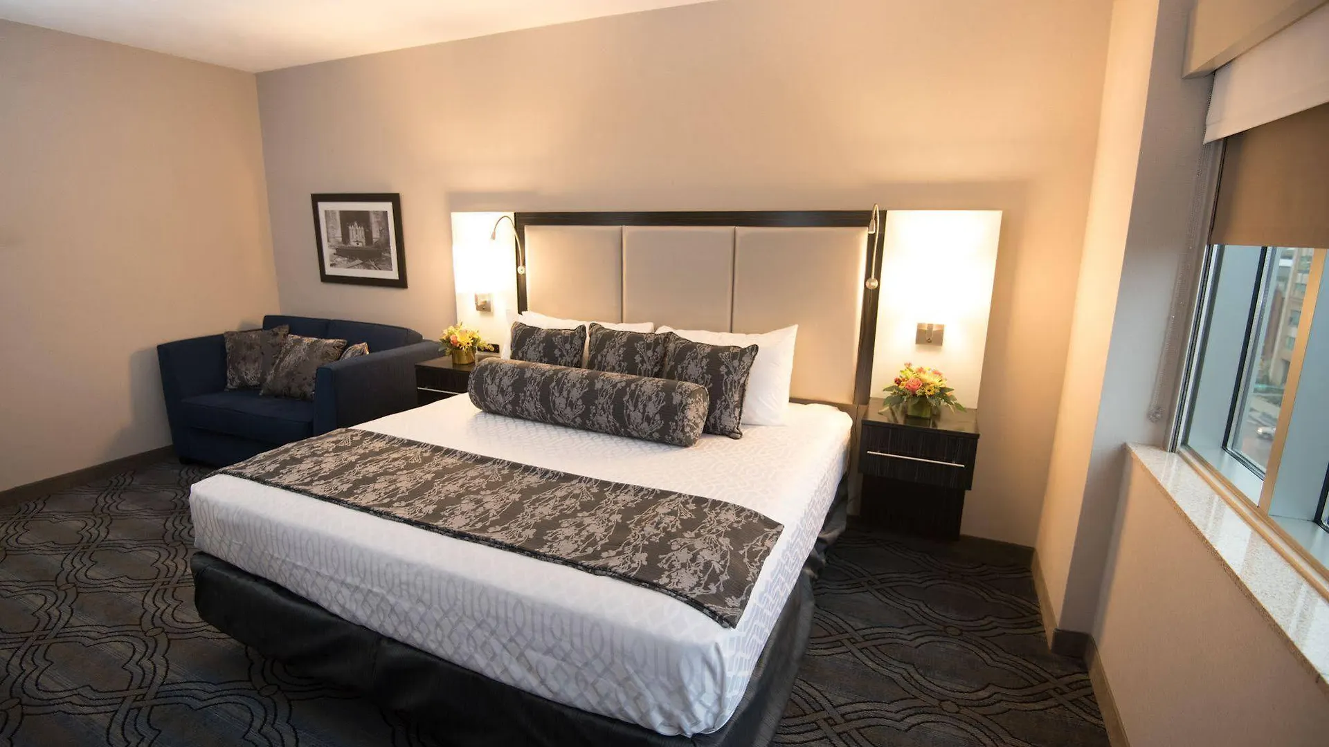 Doubletree By Hilton St. Louis Forest Park Hotel